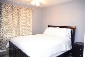 Peaceful & Cheerful 3-Bedroom Home - Image 4