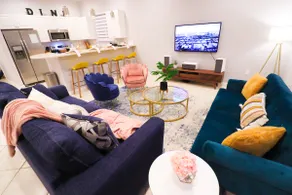The Palacio de las Palmas | Family-Friendly-Cozy-Clean - Image 3