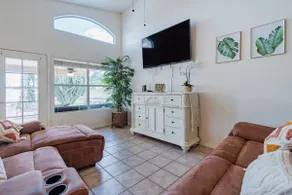 ☀️🌵Tropical Desert Oasis. HEATED Pool & Spa no charge. Private, large yard 🌴🏜 - Image 3