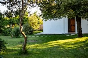 Cottage surrounded by greenery, 4 km from the sea - Image 4