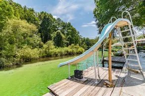 Riverfront Escape on the Weeki Wachee with Kayaks - Image 5
