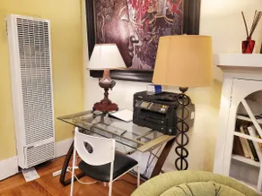 Colorful 1BR apartment in Elmwood - Image 5