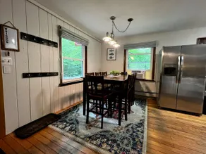 Comfy chalet near town, lake, skiing and hiking - Image 2