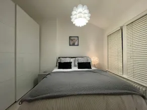 HG1 Home: Centrally located 2 bed Harrogate home. - Image 3