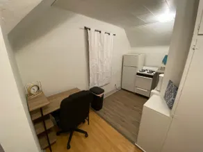 Blue#2: Cozy, private Midtown studio - Image 3