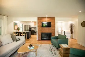 Modern Ranch Home, Quiet Neighborhood - EV Charger - Image 4