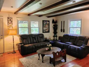 Hidden Gem on Hidden Valley Lane - Image 2