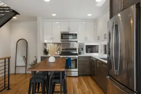 Good Vibes Apartment | 10–15 Min to Lumen + A/C - Image 4