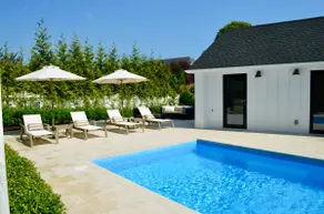 Elegant East End Spring Escape - Image 2