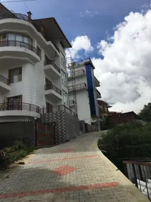Divine Stay| Entire 1st Floor| 2 Bedroom Apartment - Image 2