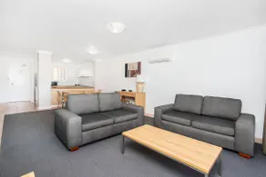 Deluxe 1st & 2nd Floor Apartments by Nautica - Image 2