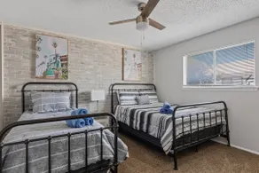 50% Off Monthly | 3BR | Sleeps 6 | Fast WiFi - Image 4