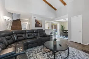 50% Off Monthly | 3BR | Sleeps 6 | Fast WiFi - Image 3