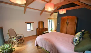 Beautifully crafted barn conversion - Image 3