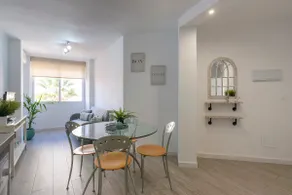 Coloma & Palo Beach by ELE Apartments - Image 3