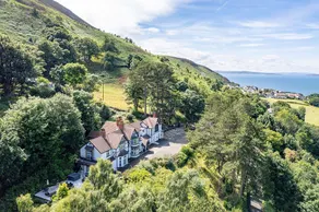 Charmante maison de vacances avec vue sur la mer et bain à remous - Image 5