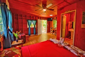 UpperWest Cabins With A/C, TV & WiFi (San Ignacio) - Image 4