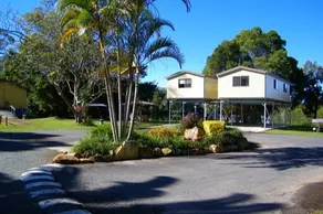 Riverside 2 Bedroom Villa #2 (Sleeps 6) - Image 2