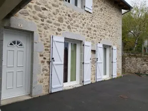 BEAUTIFUL ACCOMMODATION IN TYPICAL CANTAL VILLAGE - Image 2