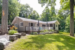 Sandy Beach Cottage · Lake Views · 90 Min from GTA - Image 3
