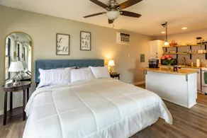 ❤Charming Guesthouse downtown w/yard & FIREPIT - Image 2