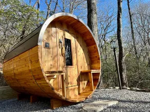 Amazing Chalet Hot Tub Sauna Fire Pit Pet Friendly - Image 5