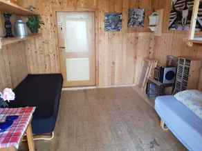 Shed in the courtyard. 95m2 - Image 5