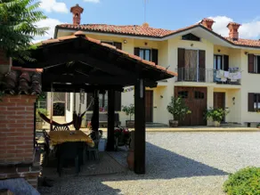 House Near Apartment with Garden in Carrù - Image 4