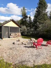 Blackfly Cabin - Image 2