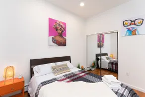 Quiet 2 bedroom Apt/WIFI/Working Desk/NYC one stop - Image 5