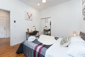 Quiet 2 bedroom Apt/WIFI/Working Desk/NYC one stop - Image 3