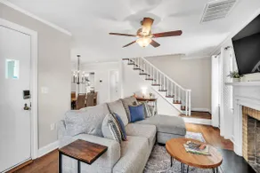 Chic 3BR Home: Pet Friendly, Near Furman & Parks - Image 3