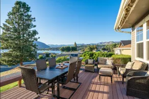  Wapato Point Pool Side Home Sleep 8, 3 Bed 2.5 Bath, Lake Views by Outdoor Pool - Image 2