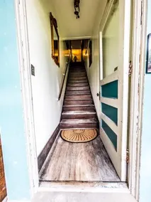 Grey Gardens inspired 2 br with fabulous balcony - Image 2