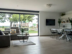 House for families with garden, pool and barbecue - Image 3