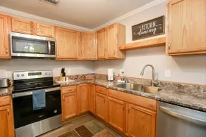 *Mid/Long Term Rental* Cozy Home at Mary Roberts - Image 5