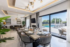 Luxury Villa Diana with heated pool and jacuzzi - Image 3