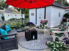 Harbor Home on Miner-An Adorable Lakeside Bungalow - Image 4