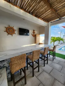 Aqua Vista Beach House - Image 3