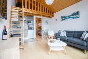 Stunning renovated studio with mezzanine - Image 3