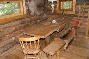 Chez Buddy – Trapper's Cabin - Image 2