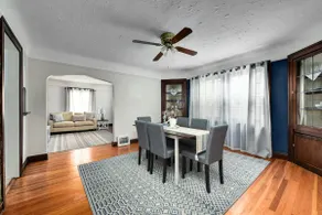 Historic District 2BR on 2nd Floor near Cleveland Clinic ~ Safe & Quiet Area - Image 4