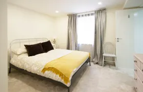 Modern apartment in Leamington Spa City Centre - Image 4
