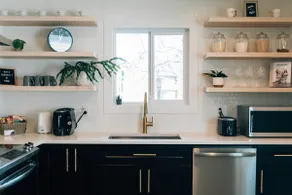 Cozy & Spacious Modern House - Image 4