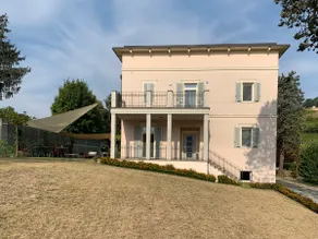Apartment in villa overlooking the hills - Image 5