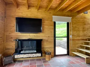 Altozano country cabin with a view of the reservoir - Image 4