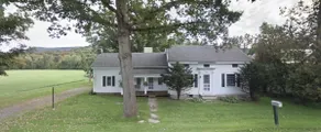 Beautiful Arlington Home on the Battenkill River - Image 5