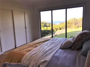 2 bedroom hideaway with magnificent ocean views - Image 3