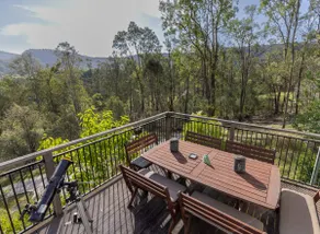 The View @ St Albans Lola's Lookout Pet Friendly - Image 4