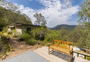 The View @ St Albans Lola's Lookout Pet Friendly - Image 4